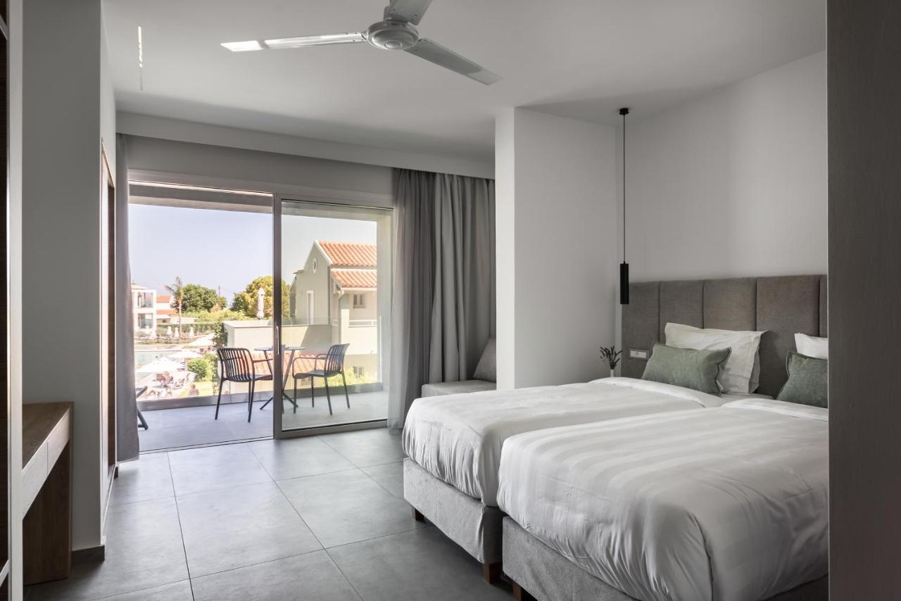 Acharavi Beach Hotel Eksteriør bilde