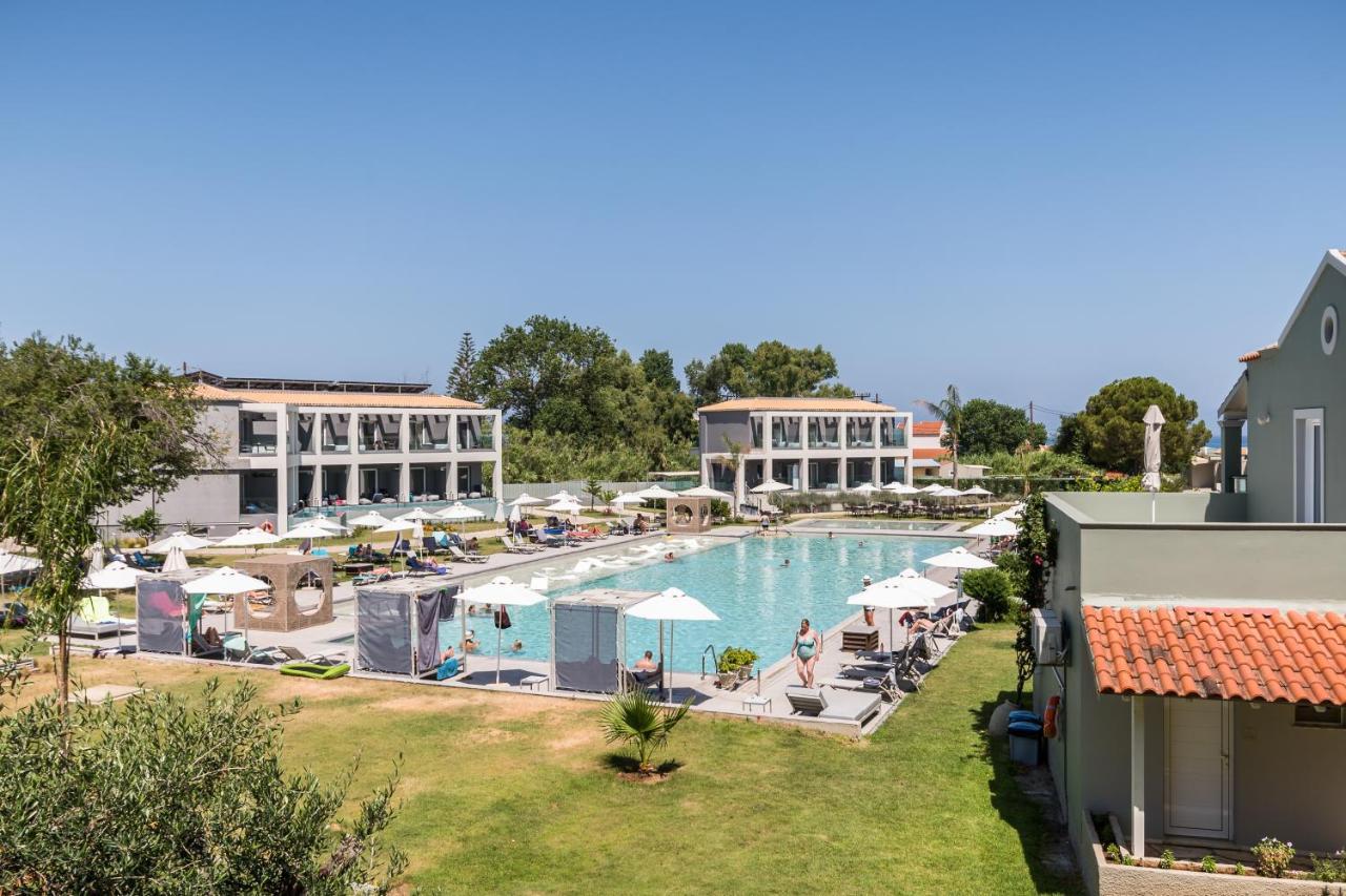 Acharavi Beach Hotel Eksteriør bilde