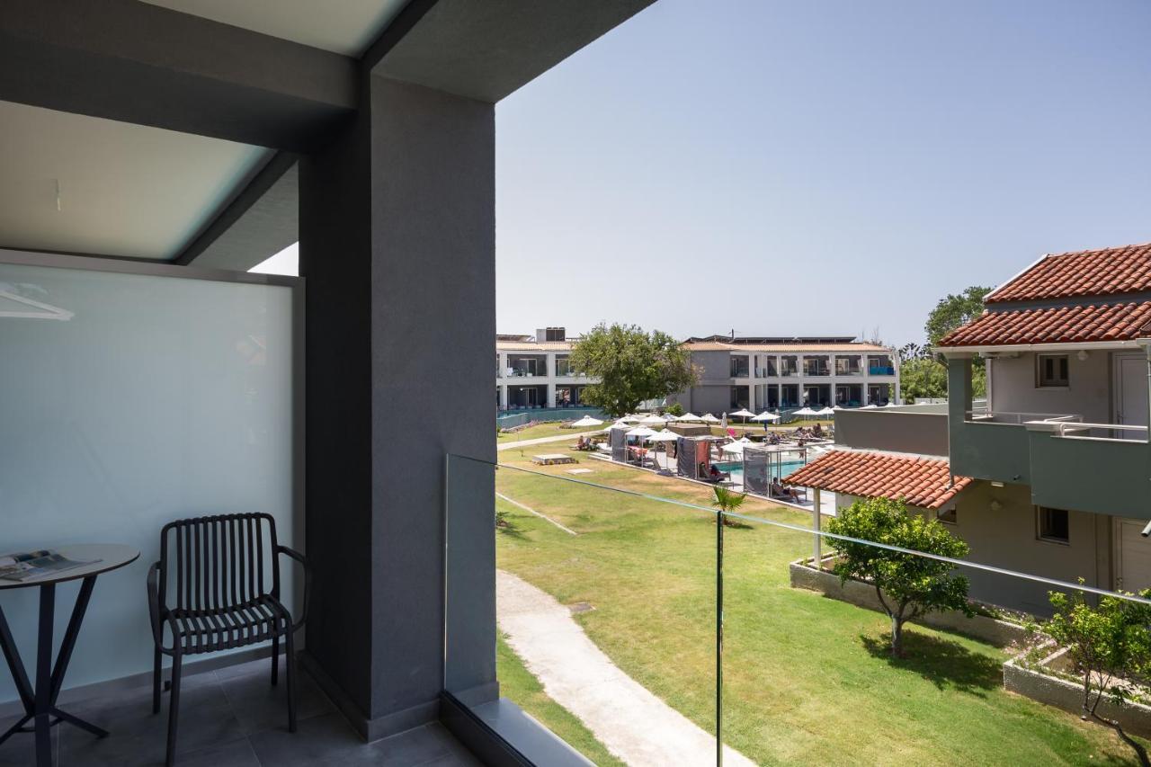 Acharavi Beach Hotel Eksteriør bilde
