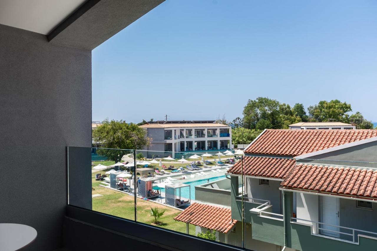 Acharavi Beach Hotel Eksteriør bilde