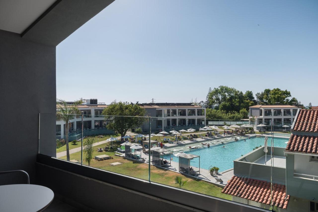 Acharavi Beach Hotel Eksteriør bilde