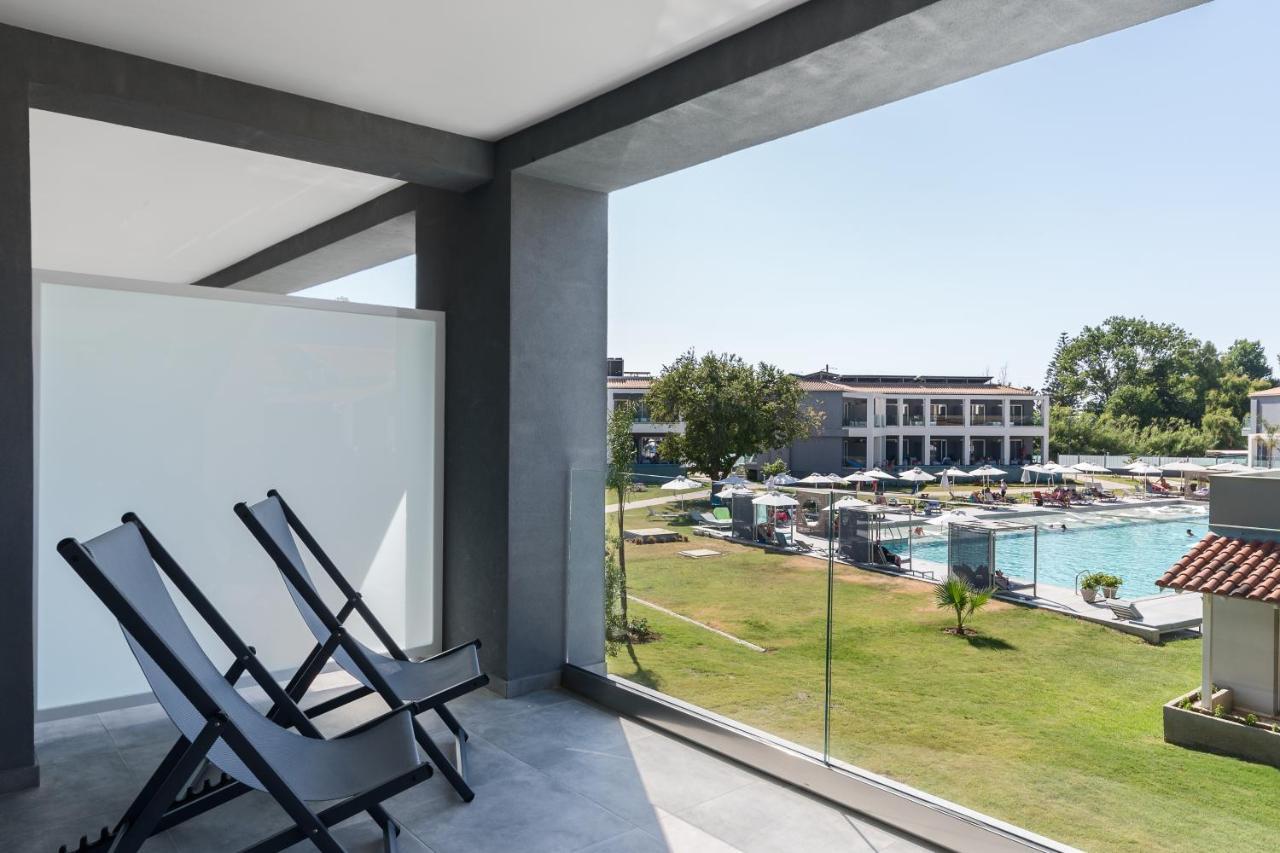 Acharavi Beach Hotel Eksteriør bilde