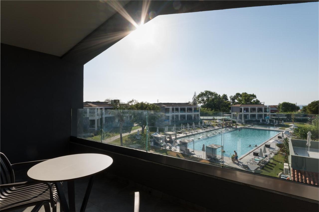 Acharavi Beach Hotel Eksteriør bilde