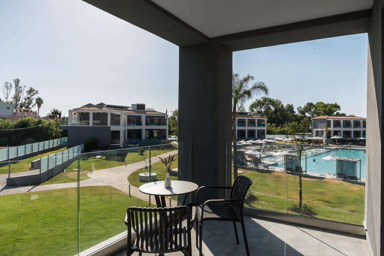 Acharavi Beach Hotel Eksteriør bilde