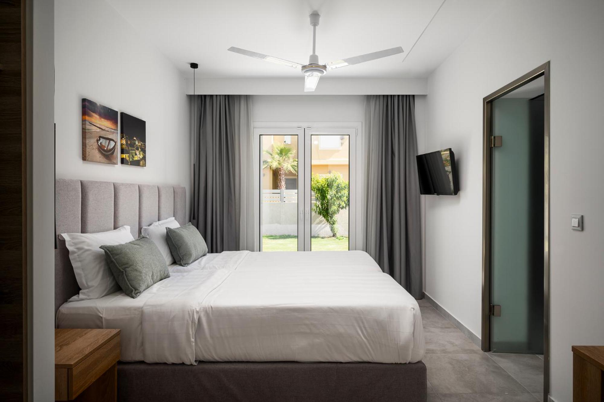Acharavi Beach Hotel Eksteriør bilde