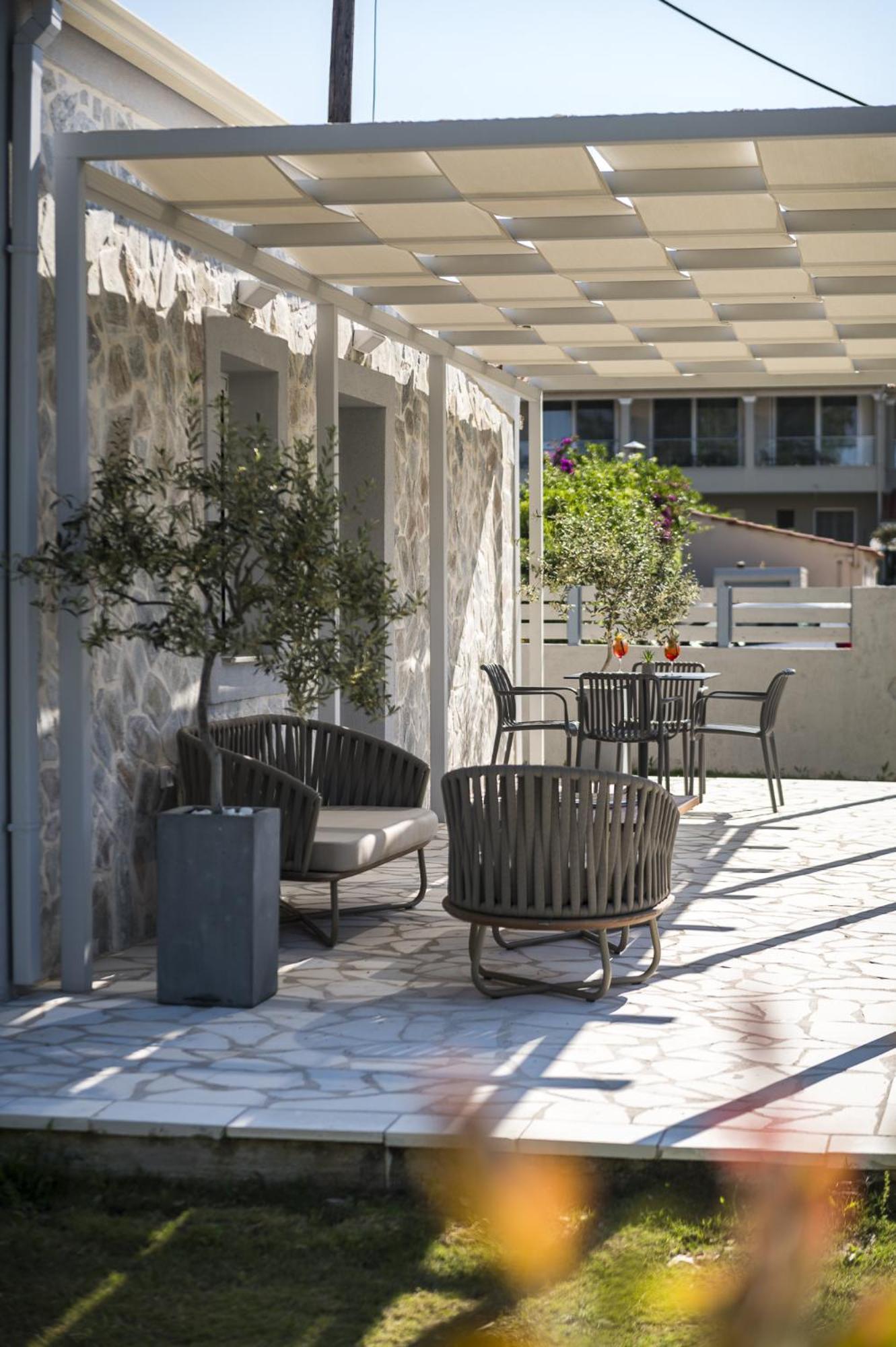 Acharavi Beach Hotel Eksteriør bilde